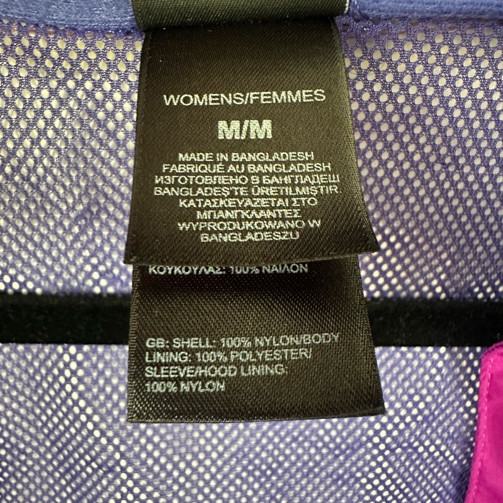 The North Face Women's Magenta Jacket - Picture 4 of 11